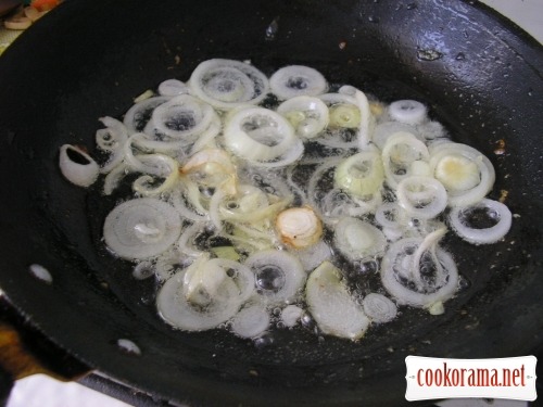 Onion is frying